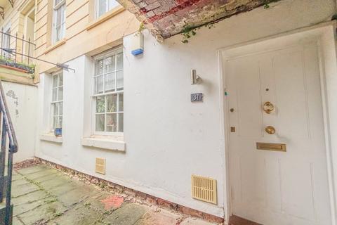 undefined, West Mall, Bristol BS8