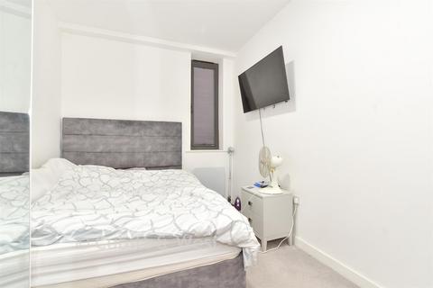2 bedroom apartment for sale, Warwick House, Redhill RH1