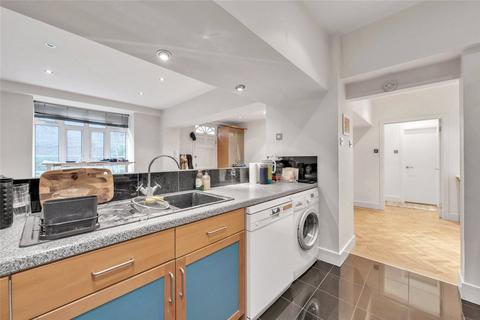 1 bedroom apartment to rent, Grove End Gardens, Grove End Road, St John's Wood, London, NW8
