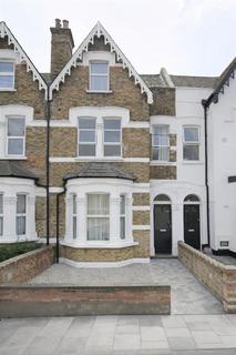1 bedroom flat to rent, Crowland Road, London