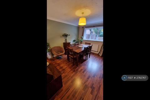 3 bedroom detached house to rent, Wedgwood Avenue, Milton Keynes, MK14