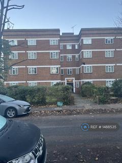 3 bedroom flat to rent, Mount Avenue, London, W5