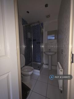 3 bedroom end of terrace house to rent, Basingstoke, Hampshire, RG24