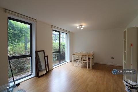 1 bedroom flat to rent, Crawford Court, London, NW9