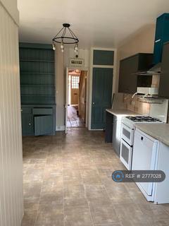 6 bedroom semi-detached house to rent, Darnley Road, Gravesend, DA11