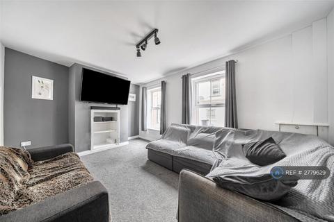 4 bedroom terraced house to rent, North Street, Wellington, TA21