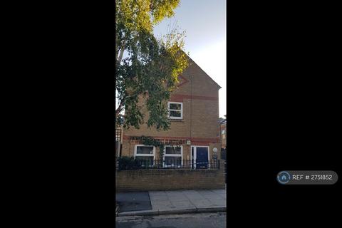 2 bedroom maisonette to rent, Bruce Castle Road, London, N17