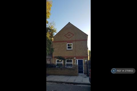 2 bedroom maisonette to rent, Bruce Castle Road, London, N17