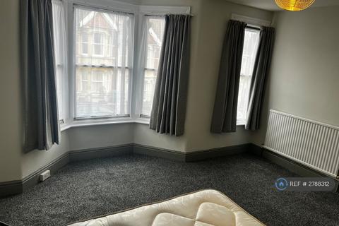 undefined, Grove Park Avenue, Bristol, BS4