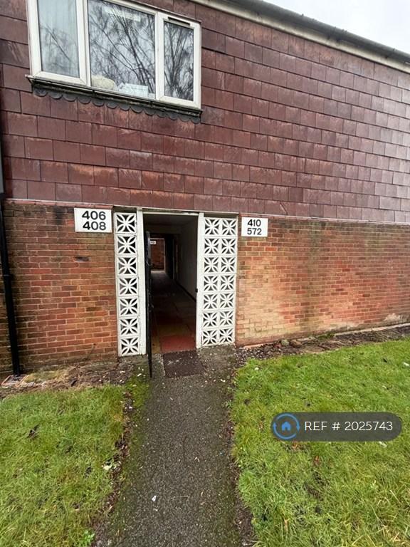 Street Entrane To Flat