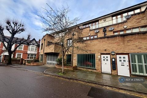 undefined, Northcote Avenue, London, W5