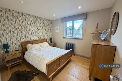 undefined, Northcote Avenue, London, W5