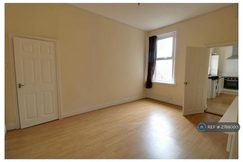 2 bedroom terraced house to rent, Ada St, Newcastle Upon Tyne, NE6