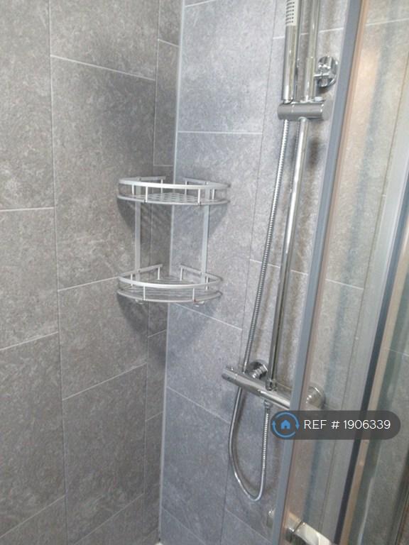 Bathroom2