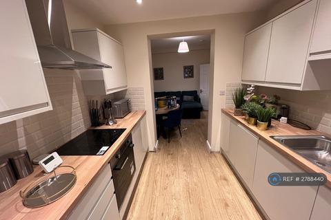 4 bedroom terraced house to rent, Roman Road, Bristol, BS5