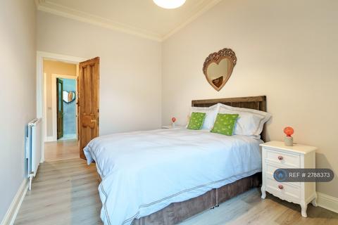undefined, Hyndland, Glasgow, G12