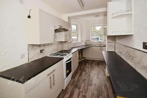 3 bedroom semi-detached house to rent, City Way Rochester ME1