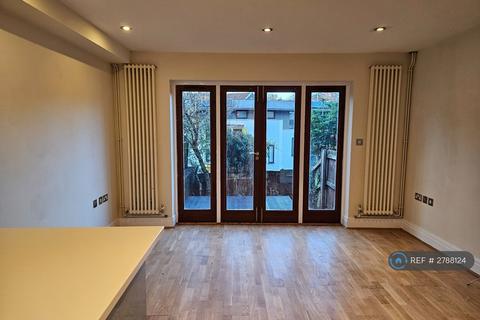 undefined, Wellington Place, Bristol, BS6