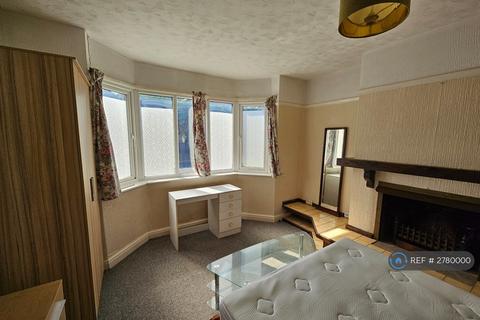 undefined, Elizabeth Way, Cambridge, CB4