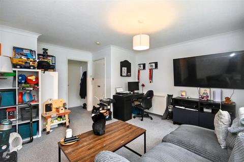 1 bedroom flat for sale, Windsor Way, Polegate