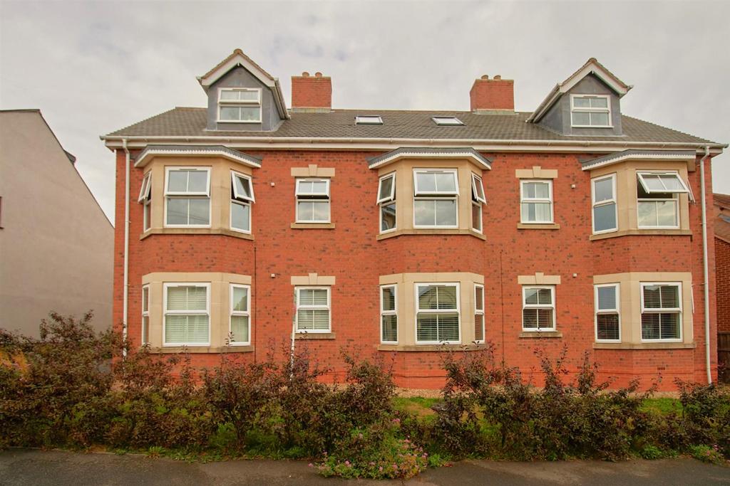 Britannia Crescent, Britannia Road  5.jpg