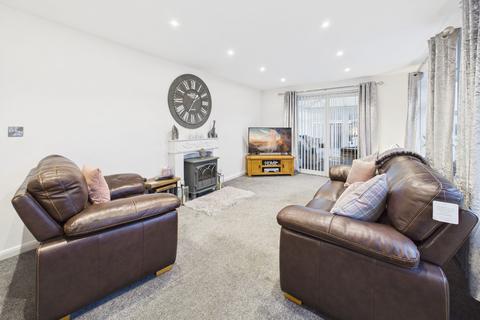 2 bedroom detached bungalow for sale, Saville Road, Sutton in Ashfield, Nottinghamshire