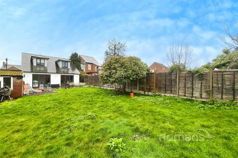 3 bedroom detached house for sale, Hillside Road, Farnham, Surrey