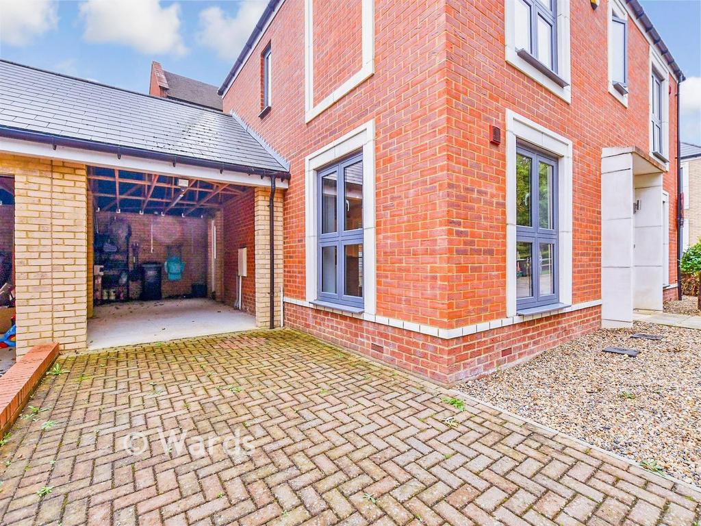 Car Port &amp; Driveway