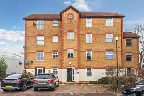 undefined, Appleton Square, Mitcham CR4