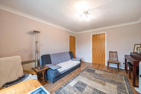 undefined, Appleton Square, Mitcham CR4