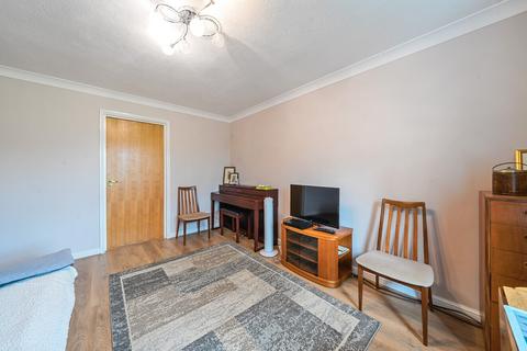 undefined, Appleton Square, Mitcham CR4