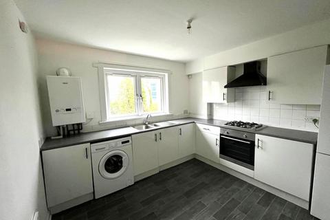 2 bedroom flat to rent, Dumbryden Grove, Edinburgh EH14