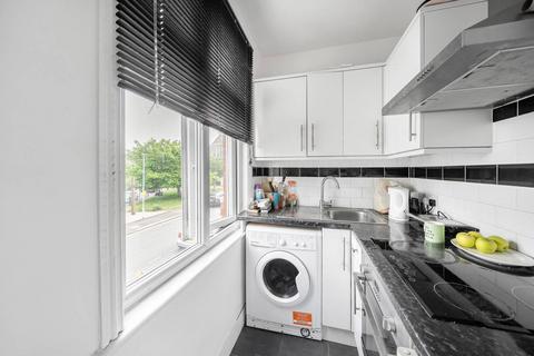 1 bedroom flat for sale, Durban Road West, Watford, WD18