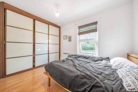 1 bedroom flat for sale, Durban Road West, Watford, WD18