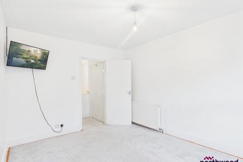 2 bedroom flat to rent, Langney Road, Town Centre, Eastbourne, BN21