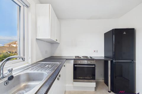 2 bedroom flat to rent, Langney Road, Town Centre, Eastbourne, BN21