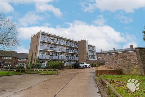 undefined, The Knares, Basildon SS16