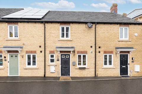 Boundary Way, Carterton, Oxfordshire, OX18