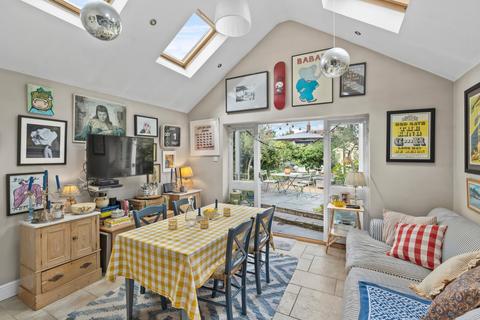 4 bedroom terraced house for sale, Salisbury Avenue, Essex CO3