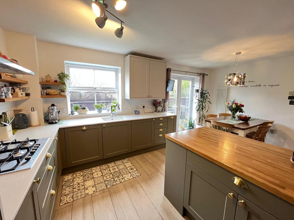 Kitchen / Diner