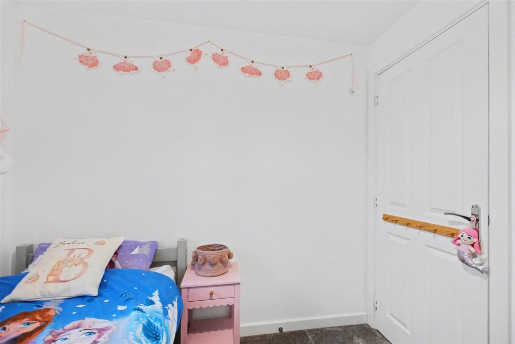 Bedroom 4 2.jpeg