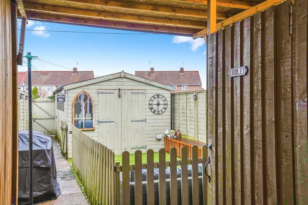 54 Volta street, Selby, YO8 8 DF e01566a6-DSC06136.