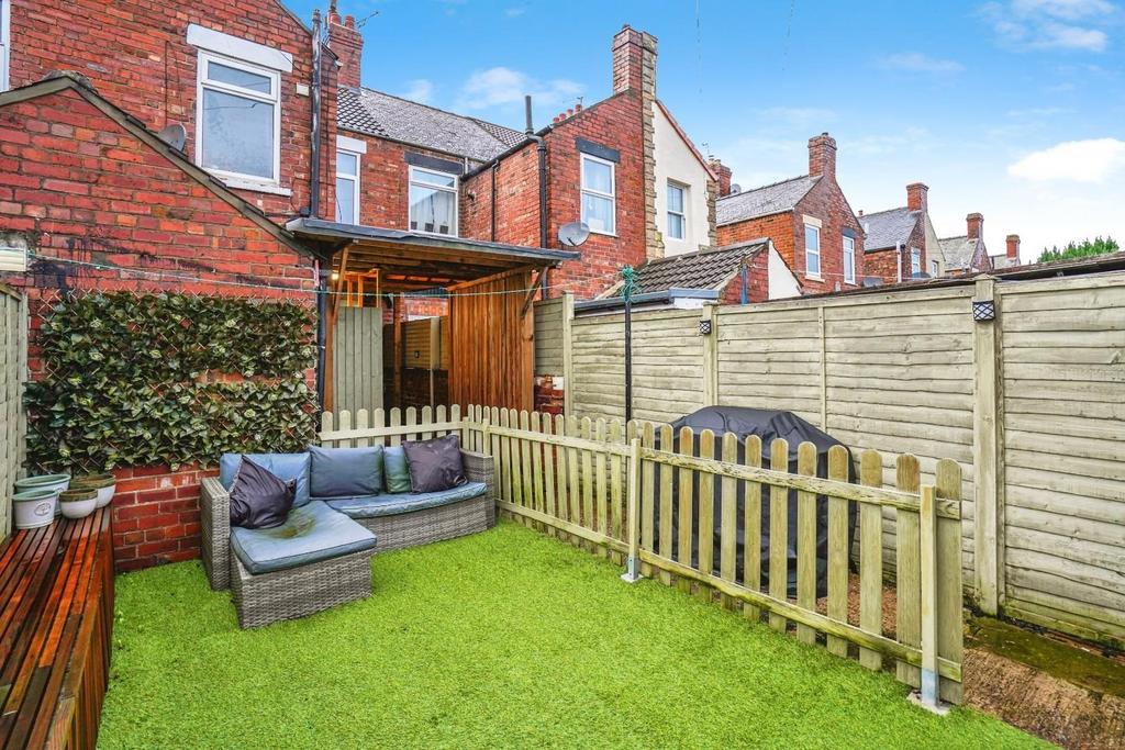 54 Volta street, Selby, YO8 8 DF e099170e-DSC06131.