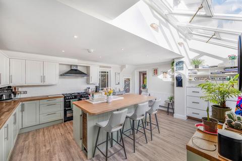 4 bedroom semi-detached house for sale, Old Croft Close, Good Easter, Chelmsford