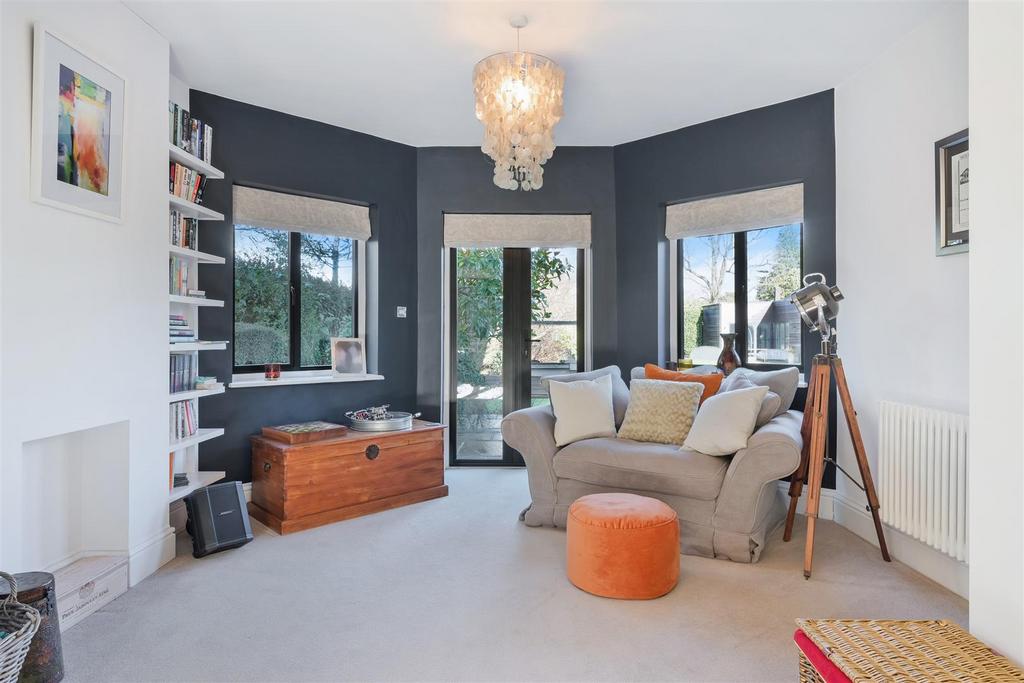 HOLLYMEAD ROAD, 10 -31.jpg