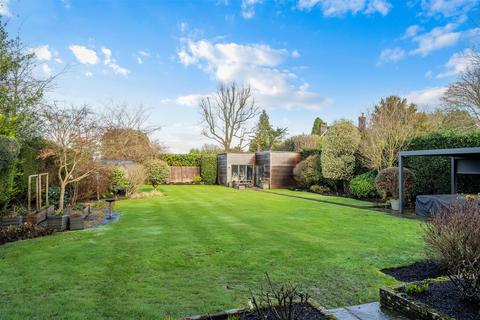 5 bedroom detached house for sale, Hollymead Road, Chipstead,