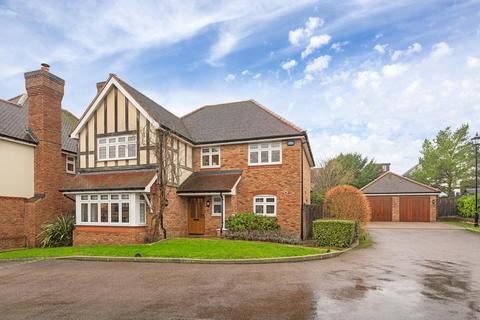 4 bedroom detached house for sale, Homevale Close, Hayes, Bromley, BR2