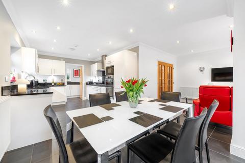 4 bedroom detached house for sale, Homevale Close, Hayes, Bromley, BR2
