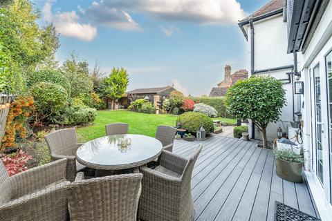 4 bedroom semi-detached house for sale, Courtaulds, Chipperfield