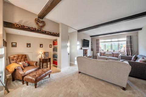 4 bedroom semi-detached house for sale, Courtaulds, Chipperfield